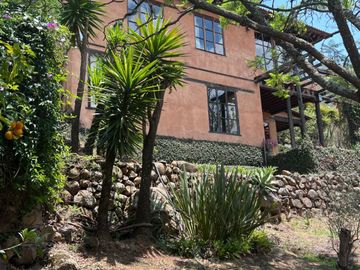 CASA EN UCAZANAZTACUA LAGO DE PATZCUARO, MUY CERCA DE LA HACIENDA