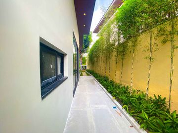 MANILA SOUTHWOODS HOUSE FOR SALE - BRAND NEW MODERN BUNGALOW
