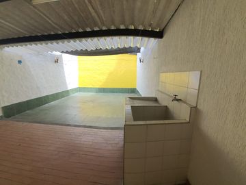 SE VENDE CASA COMERCIAL TULUA BARRIO SAJONIA