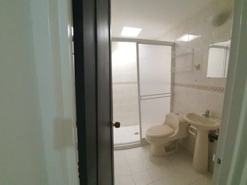 SE VENDE CASA COMERCIAL TULUA BARRIO SAJONIA