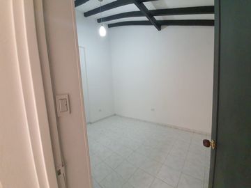 SE VENDE CASA COMERCIAL TULUA BARRIO SAJONIA