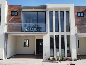 Preventa Casa Con Recámara En Planta Baja En Moderno Condominio En Temixco
