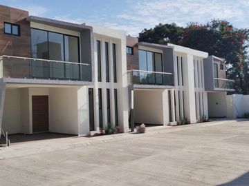 Preventa Casa Con Recámara En Planta Baja En Moderno Condominio En Temixco