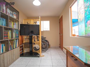 Invierte en 3 inmuebles al precio de 1, Departamento + Aires + cochera.