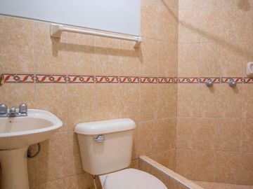 Invierte en 3 inmuebles al precio de 1, Departamento + Aires + cochera.