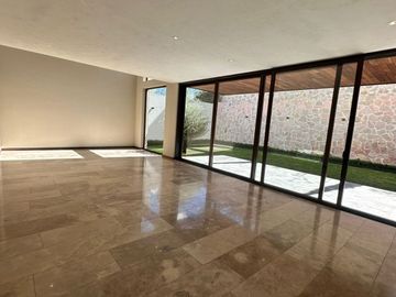 PREVENTA DE CASA CON 4 HABITACIONES EN PRIVADA RESIDENCIAL CERRADAS DEL PEDREGAL