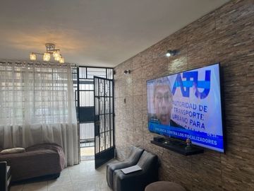 VENTA DE LINDA CASA EN SAN MARTIN DE PORRES