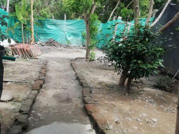 ANDALUCIA, SE VENDE CASA DE UN PISO CON PATIO AMPLIO