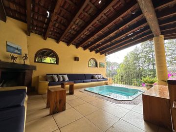 Casa en renta a 5 minutos al centro de avandaro en Valle de Bravo