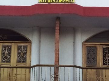VENDO CASA 3 PLANTAS INDEPENDIENTES CON APARTAMENTOS, EL  TRONCAL CALI