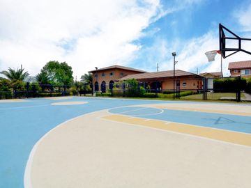 RFO HOUSE AND LOT IN VILLAR CITY NEAR MCX FOR SALE