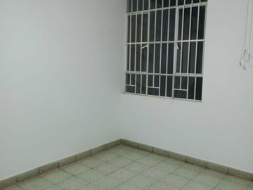 VENDO DEPARTAMENTO EN EL CENTRO DE PIURA