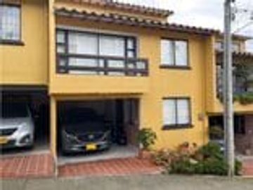 CASA EN VENTA - LA PALMA UNIDAD CERRADA - GUARNE