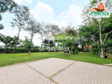 บ้านริมน้ำ 2 ชั้นพร้อมที่ดิน ถนนสวนผัก เขตตลิ่งชัน