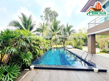 บ้านริมน้ำ 2 ชั้นพร้อมที่ดิน ถนนสวนผัก เขตตลิ่งชัน