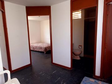 SAN MIGUEL - REMATO CASA 2 PISOS POR REMODELAR