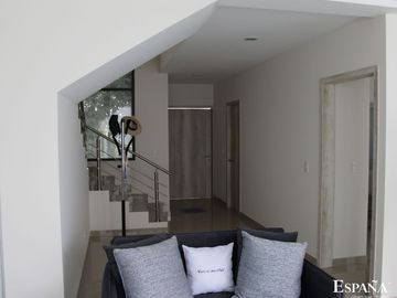 Casa en venta en Parque San José, Lomas de Angelópolis
