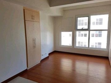 condominium in circuit palanan arnaiz san antonio pio del pillar