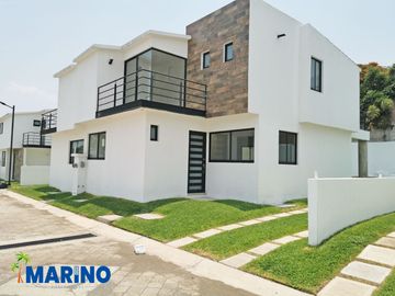 Casas en venta en condominio Los Azahares