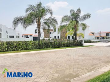 Casas en venta en condominio Los Azahares