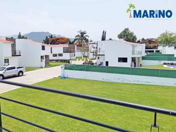 Casas en venta en condominio Los Azahares