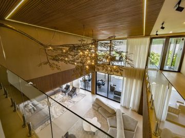 FOR SALE HOUSE & LOT - HIGH-END! LUXURY! CLASSY!
