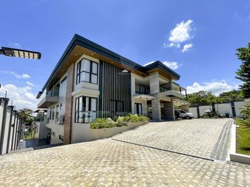 FOR SALE HOUSE & LOT - HIGH-END! LUXURY! CLASSY!