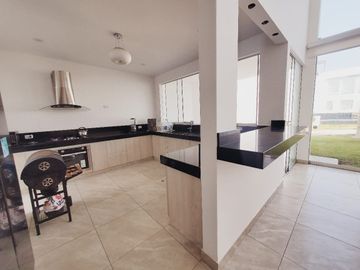 VENTA DE CASA EN CONDOMINIO MORAVIA II ASIA