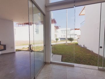 VENTA DE CASA EN CONDOMINIO MORAVIA II ASIA