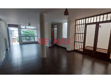 Oferta Departamento 140 M2 2Do Piso Urb Quintanas + Aires 3Er Nivel ID 1079322