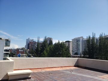 VENTA DEPARTAMENTO PENTHOUSE EXCLUSIVO DUPLEX, SECTOR GONZALEZ SUAREZ