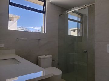 VENTA DEPARTAMENTO PENTHOUSE EXCLUSIVO DUPLEX, SECTOR GONZALEZ SUAREZ