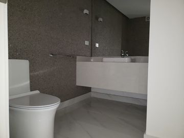 VENTA DEPARTAMENTO PENTHOUSE EXCLUSIVO DUPLEX, SECTOR GONZALEZ SUAREZ