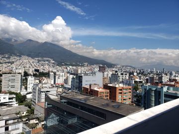 VENTA DEPARTAMENTO PENTHOUSE EXCLUSIVO DUPLEX, SECTOR GONZALEZ SUAREZ