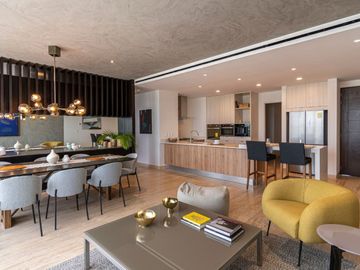 Departamento en venta con vista al campo de golf y lago, en Yucatan Country Club, venta Mérida.