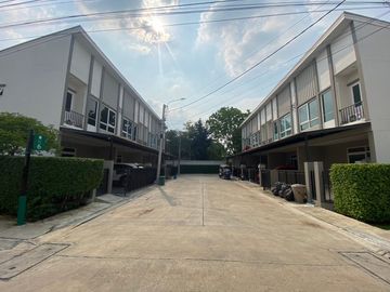 ราคาสุดคุ้ม!! ขายทาวน์โฮม 2 ชั้น (หลังมุมติดถนนในโครงการ) มีพื้นที่ด้านข้าง โครงการ เฌอ งามวงศ์วาน-ประชาชื่น (CHER Ngamwongwan-Prachachuen) เนื้อที่ 2