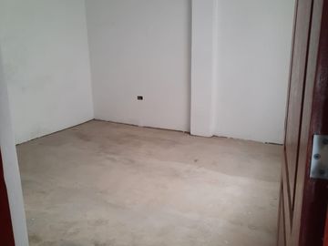 GRAN OPORTUNIDAD DE CASA-TERRENO PARA VIVIENDA O LOCAL COMERCIAL DE 198 M²