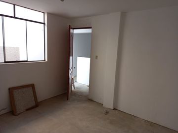 GRAN OPORTUNIDAD DE CASA-TERRENO PARA VIVIENDA O LOCAL COMERCIAL DE 198 M²