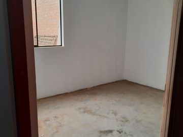 GRAN OPORTUNIDAD DE CASA-TERRENO PARA VIVIENDA O LOCAL COMERCIAL DE 198 M²