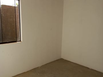 GRAN OPORTUNIDAD DE CASA-TERRENO PARA VIVIENDA O LOCAL COMERCIAL DE 198 M²