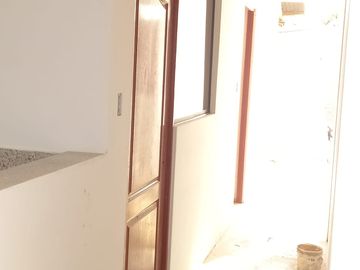 GRAN OPORTUNIDAD DE CASA-TERRENO PARA VIVIENDA O LOCAL COMERCIAL DE 198 M²