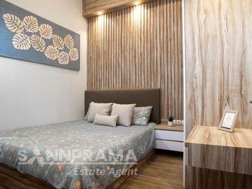 Rumah minimalis murah mezanine konsep dlm perumahan luas dipinggir jalan raya Parung,bogor