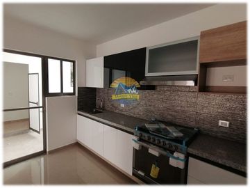 Casas con alberca privada, excelentes acabados