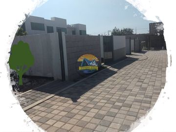 Casas con alberca privada, excelentes acabados