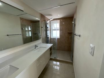 VENTA- Penthouse Crystal Bay
