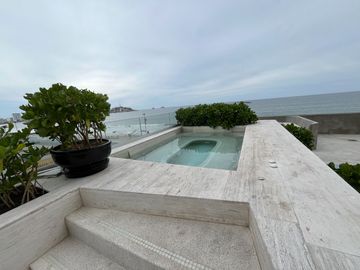 VENTA- Penthouse Crystal Bay