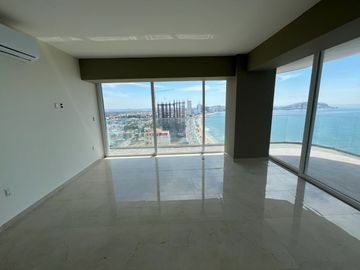 VENTA- Penthouse Crystal Bay