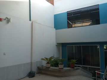 Local comercial con titulo en Puente Piedra
