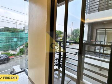 3 Storey Townhouse for sale in Teachers Village Diliman Quezon City 23M