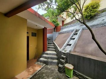 DIJUAL RUMAH TERAWAT SIAP HUNI @ RESOR DAGO PAKAR BANDUNG UTARA